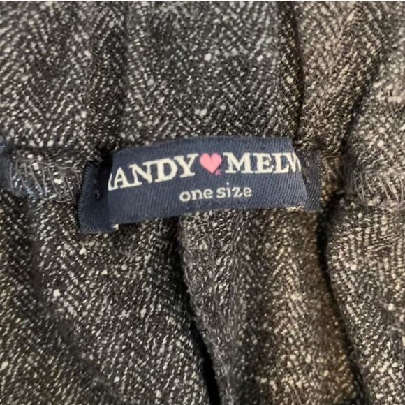 Brandy Melville Preppy Grey Skater Skirt - Picture 4 of 8